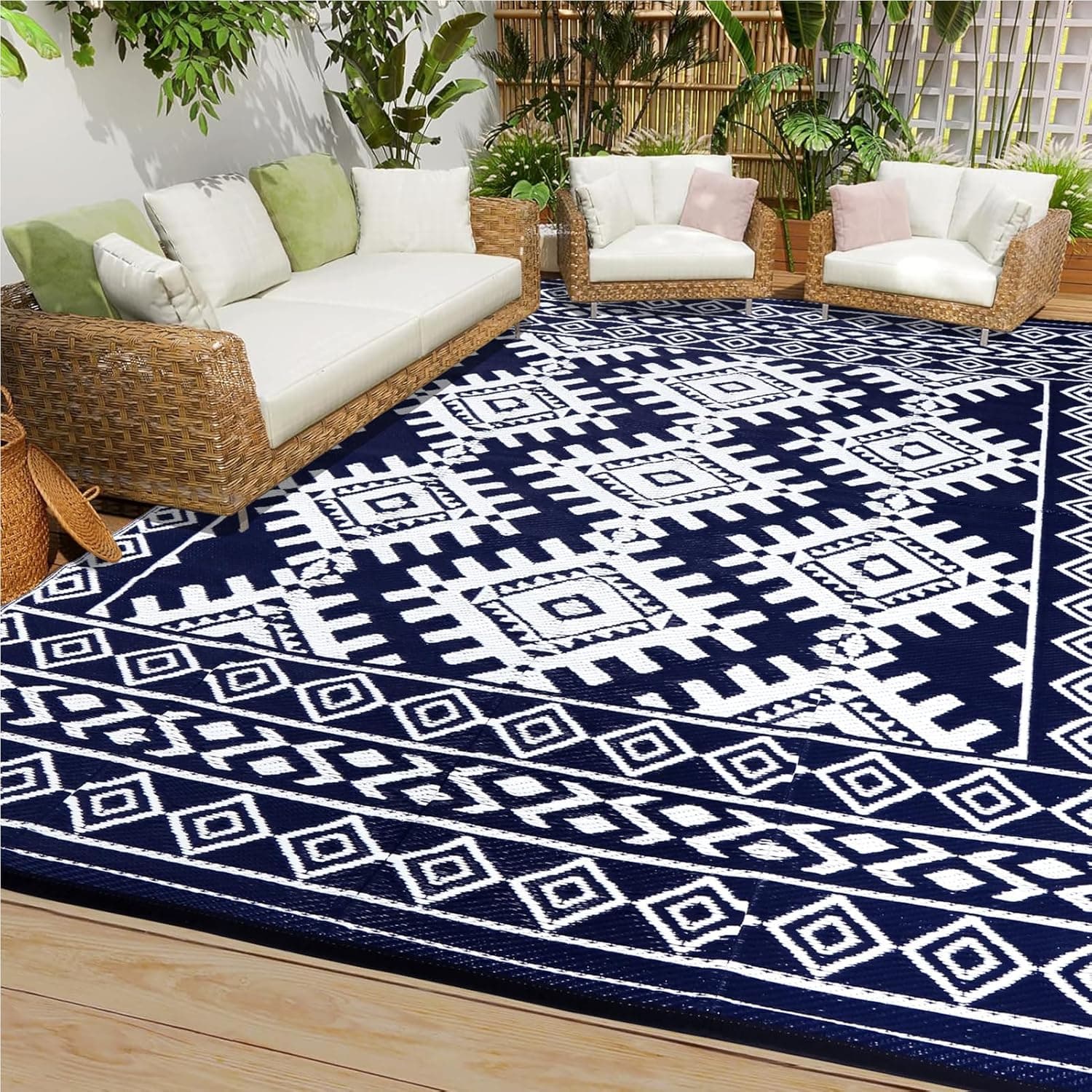 Pendolr 5'x8' Outdoor Rug Waterproof, Reversible Plastic Straw, Black & Brown