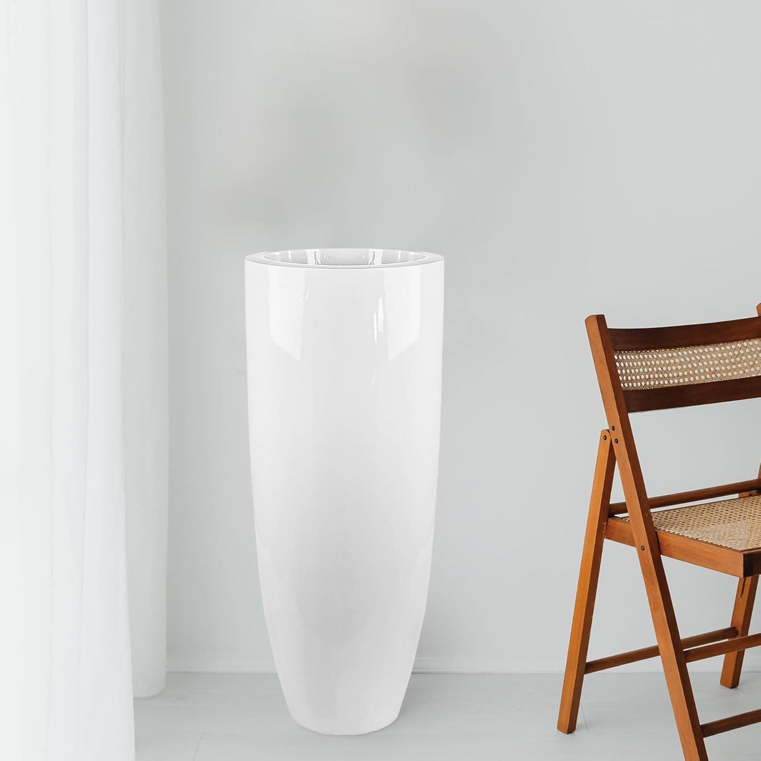 Luystoka Tall Planter 35.5 inch White